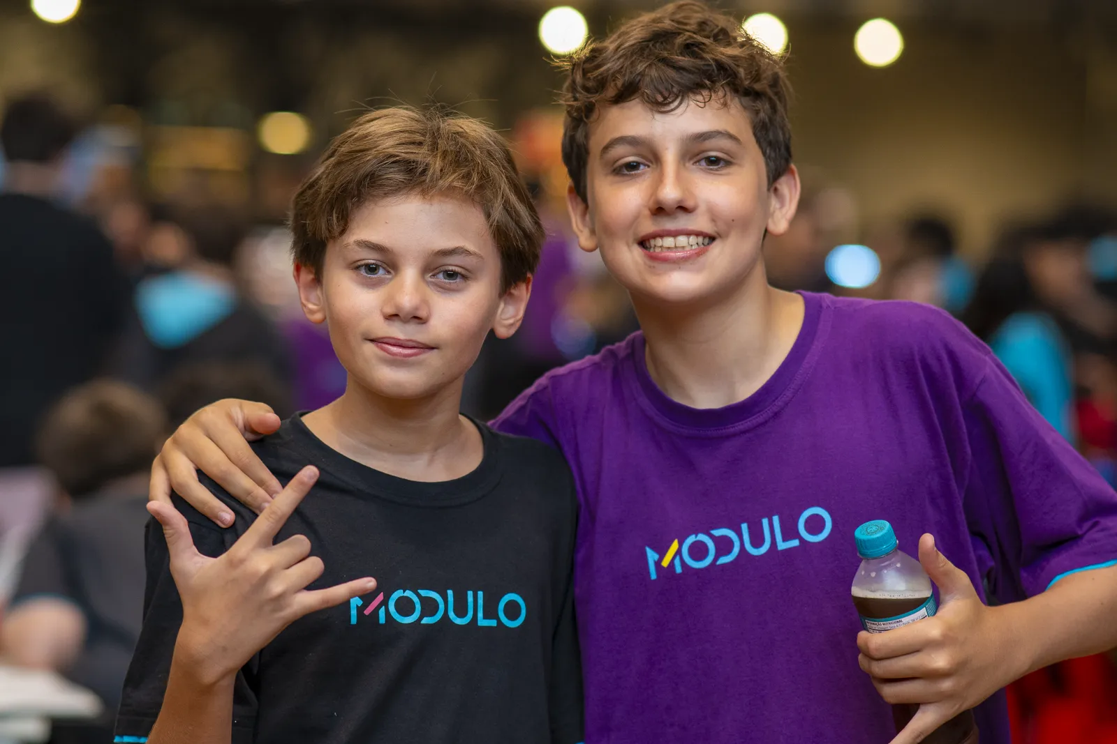Estudantes do Colégio Módulo em um momento de convivência
